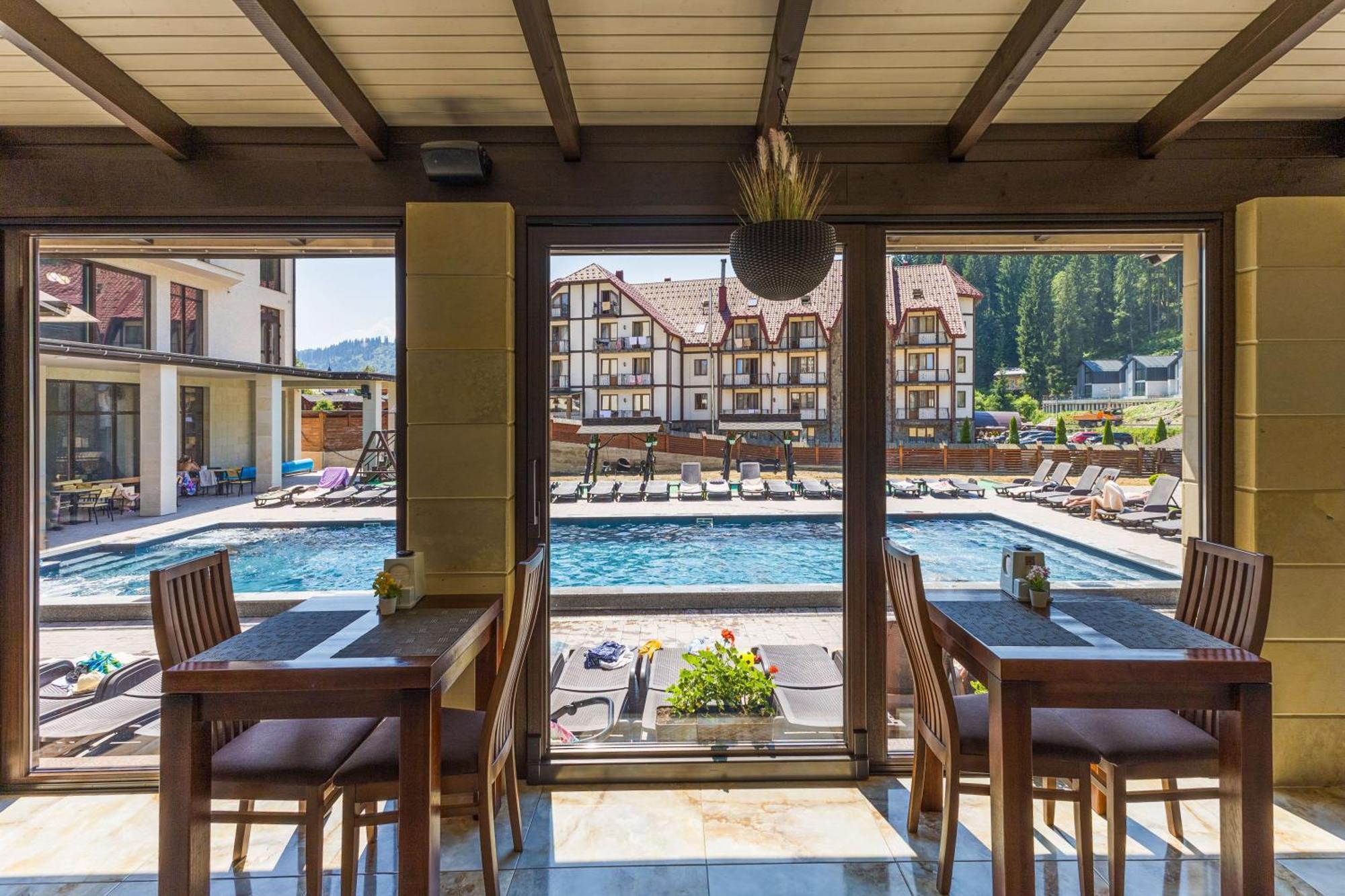 Continental Spa Resort 布克维 外观 照片