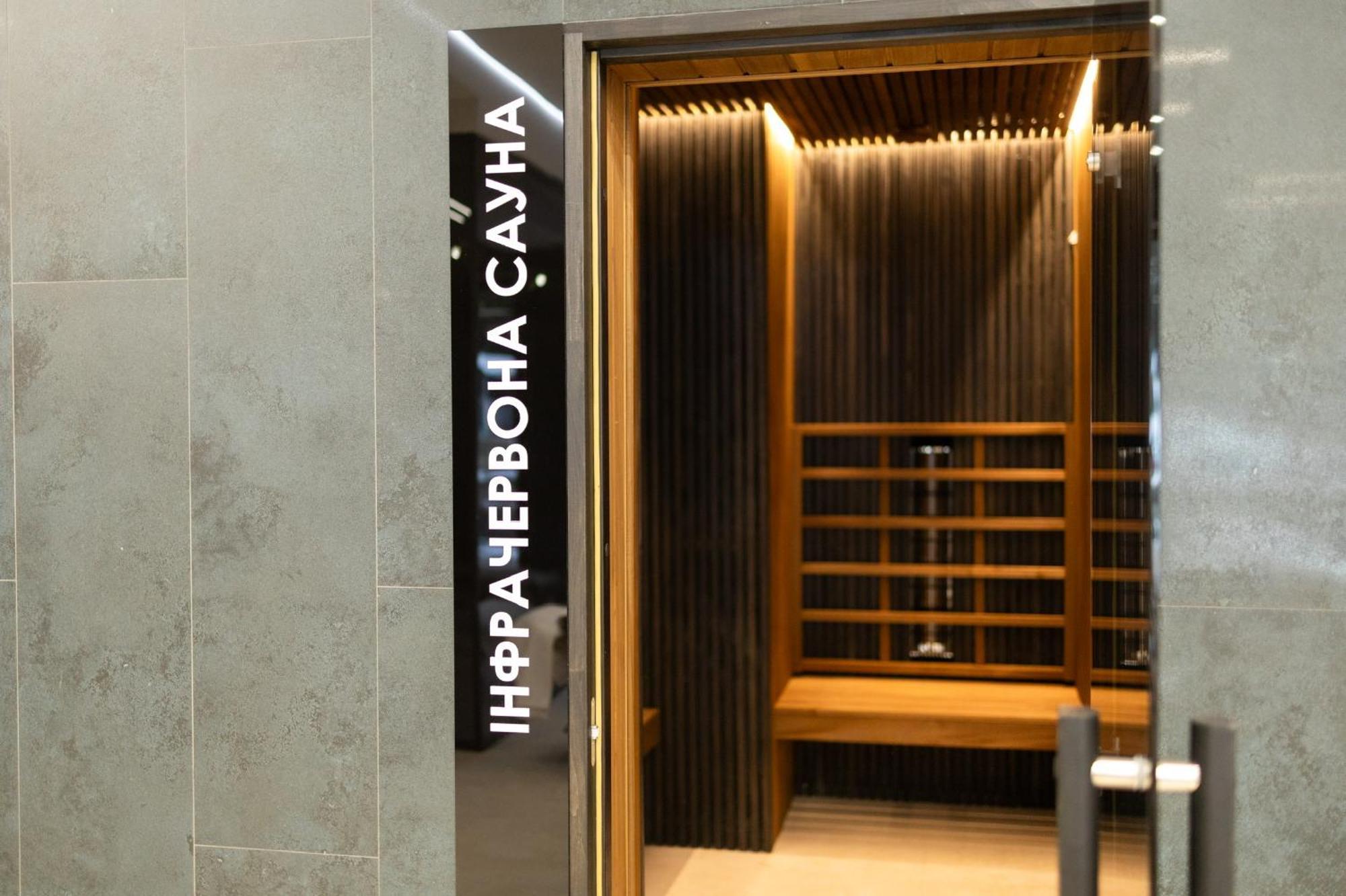 Continental Spa Resort 布克维 外观 照片
